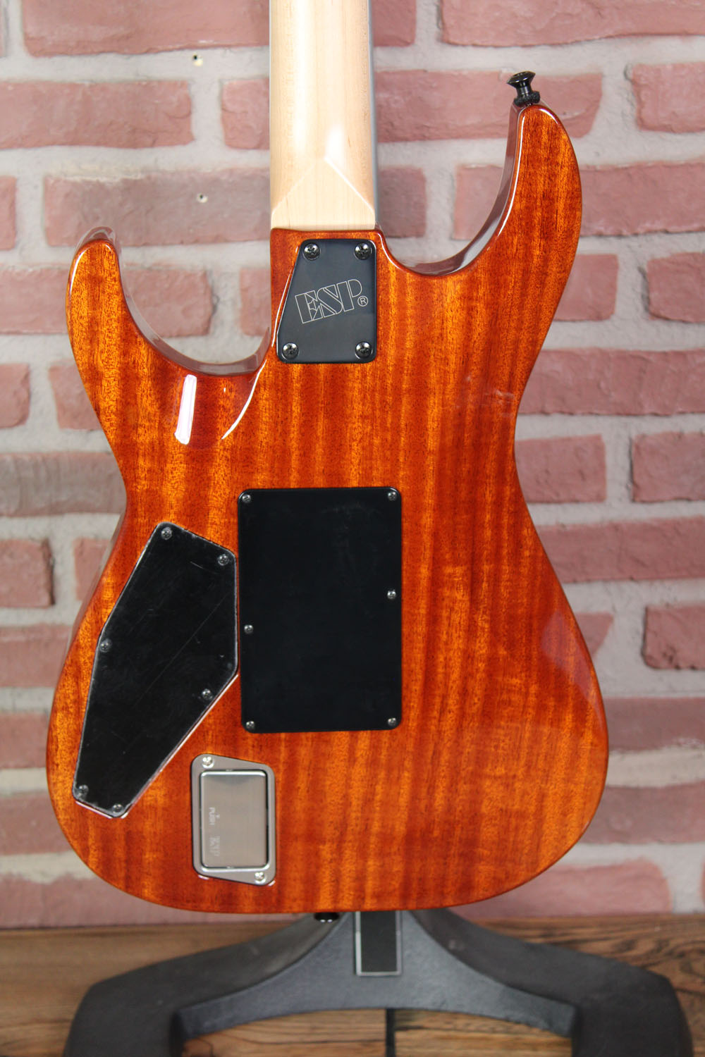 USA M-I FR-DLX EMG FM  Blood Moon